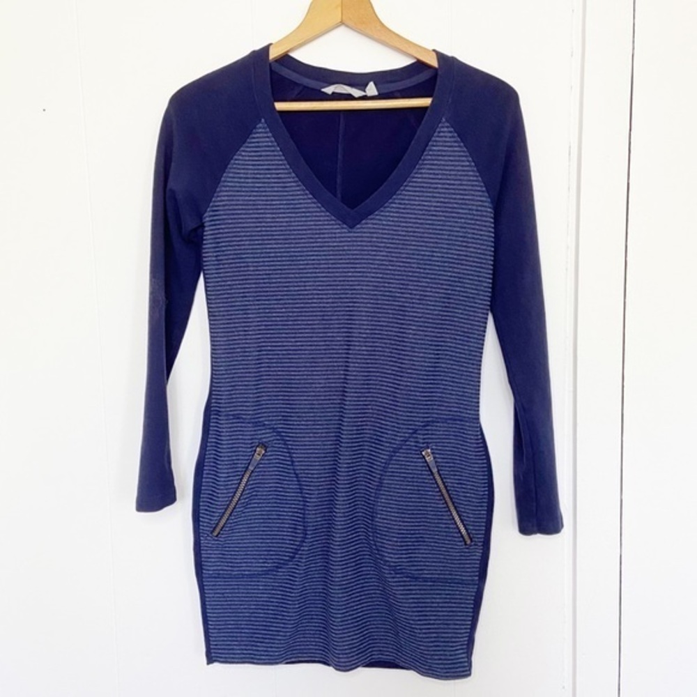 Athleta Enchanted navy striped sweatshirt dress zipper pockets v neck Xs petite